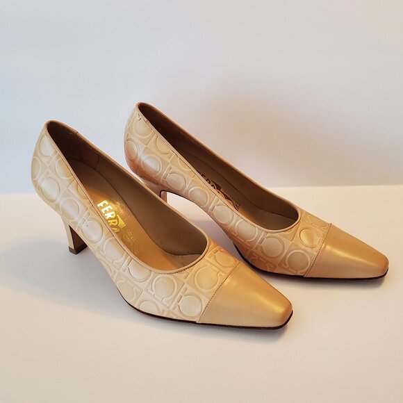 Salvatore Ferragamo Pump - Picture 6 of 7